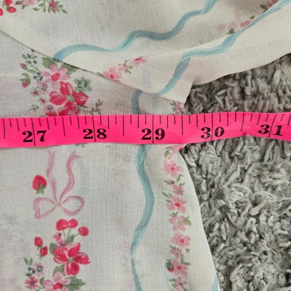 Torrid Textured Chiffon Kimono color:Antoinette floral. Torrid Size 0 (L)
